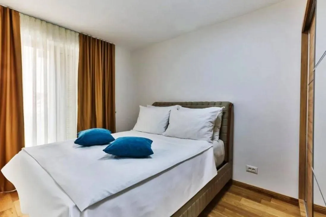 Rent, two bedroom apartment, 59m², Pržno, Budva