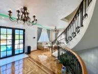 Rent, house, 400m², Markovići, Budva - image 7