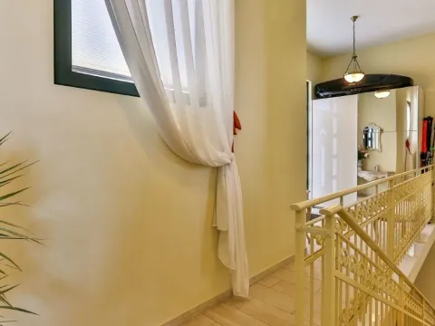 Prodaja, kuća, 240m², Donja Lastva, Tivat - image 8