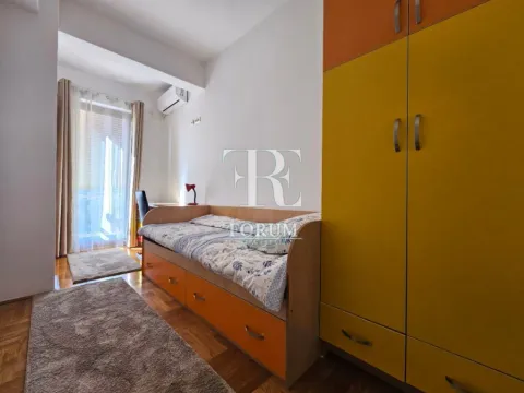 Izdavanje, trosoban stan, 90m², Preko Morače, Podgorica - image 9
