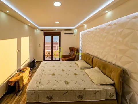 Izdavanje, garsonjera, 27m², Topla, Herceg Novi - image 2
