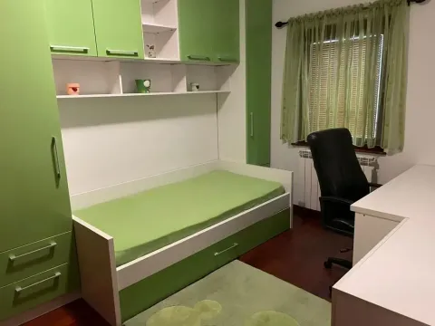 Rent, three bedroom apartment, 100m², Gorica C, Podgorica - image 11