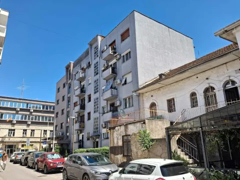 Prodaja, dvosoban stan, 80m², Centar, Podgorica - image 2