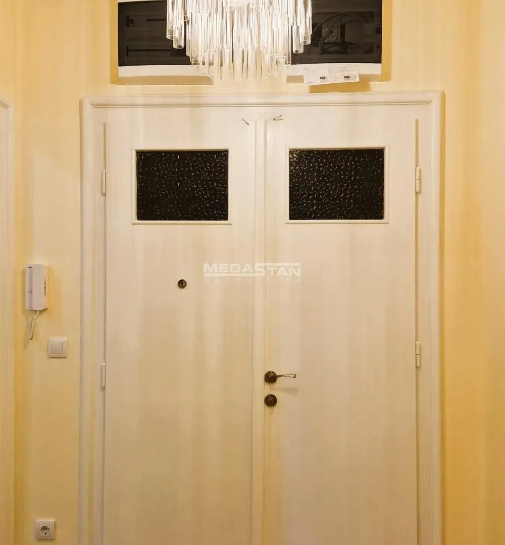 Izdavanje, dvosoban stan, 55m², Stari Grad, Beograd