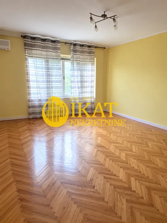 Prodaja, trosoban stan, 73m², Novi Beograd Sve Podlokacije, Beograd