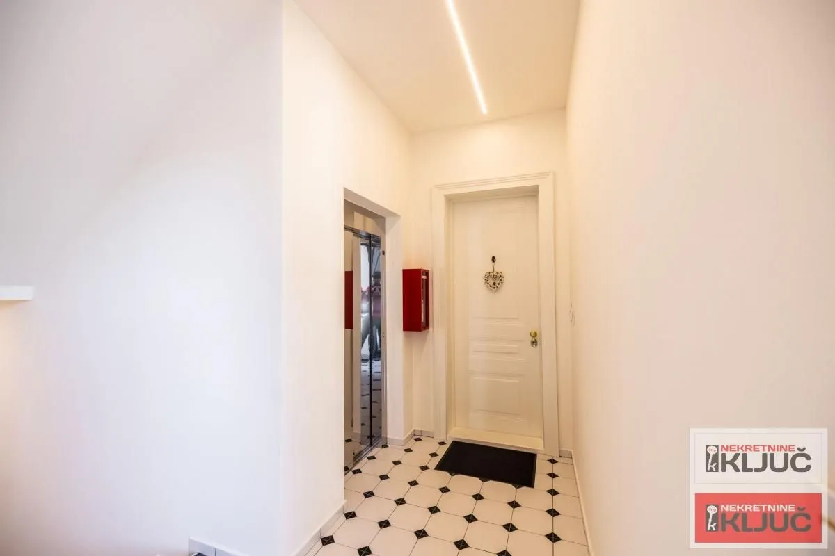 Izdavanje, četvorosoban stan, 135m², Tatarsko brdo, Petrovaradin