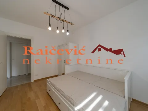 Izdavanje, trosoban stan, 92m², Voždovac Sve Podlokacije, Beograd - image 15