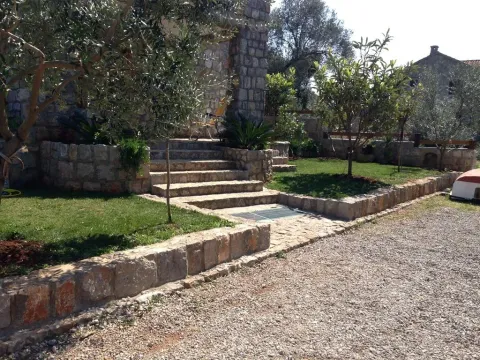 Prodaja, kuća, 150m², Tivat, Crna Gora - image 5