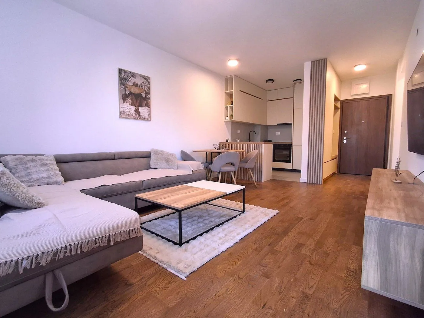 Rent, apartment, 46m², Stari Aerodrom, Podgorica