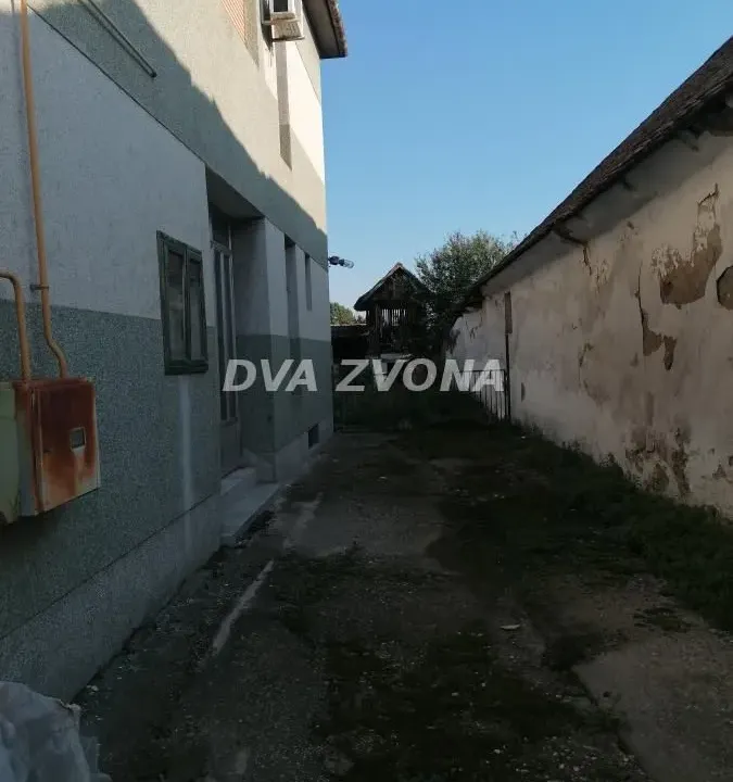 Sale, house, 330m², Futog, Novi Sad Sve Podlokacije