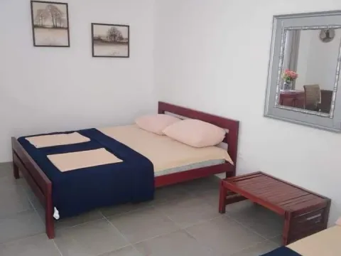 Prodaja, kuća, 400m², Bar, Crna Gora - image 2