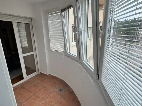 Rent, one bedroom apartment, 35m², Centar, Podgorica - image 12