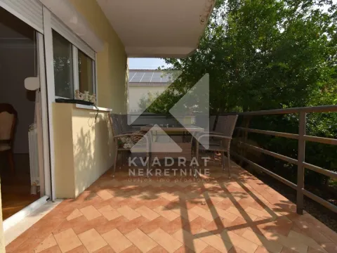 Izdavanje, kuća, 250m², Donja Gorica, Podgorica - image 27