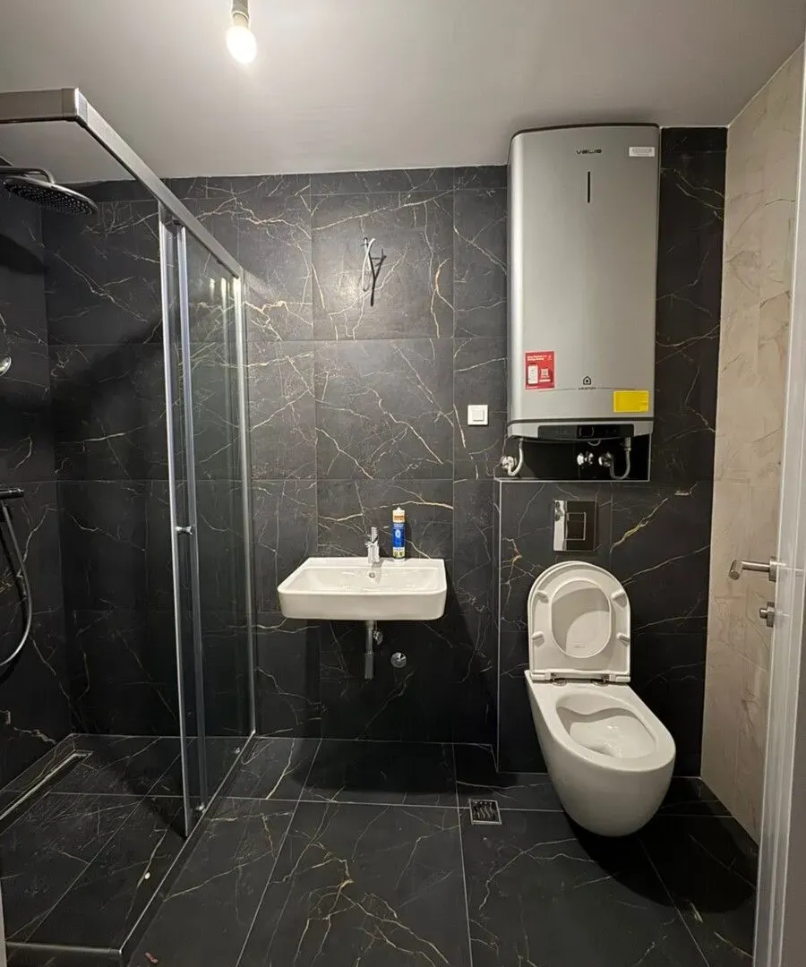 Izdavanje, dvosoban stan, 64m², Tološi, Podgorica