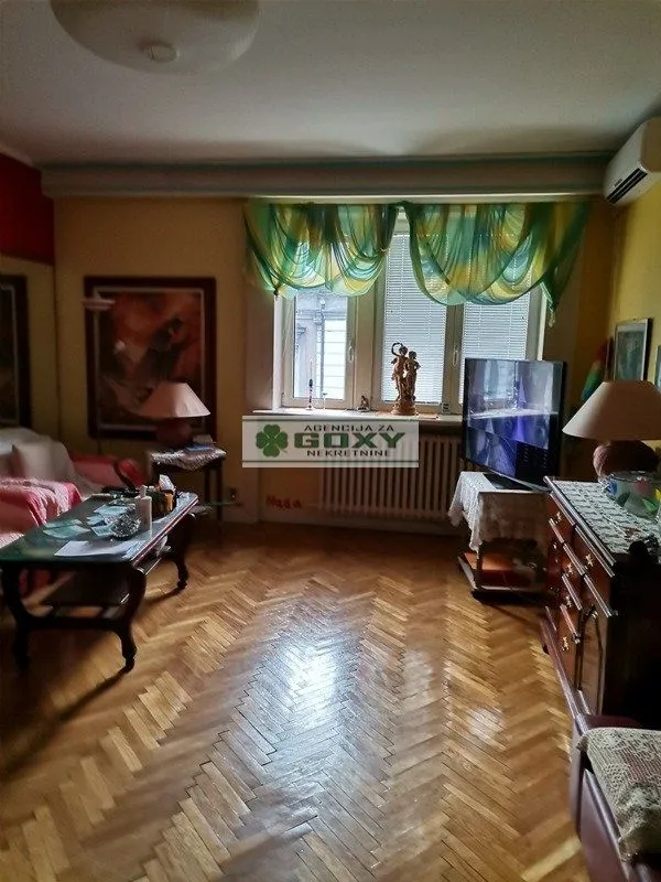 Prodaja, trosoban stan, 105m², Vračar Sve Podlokacije, Beograd