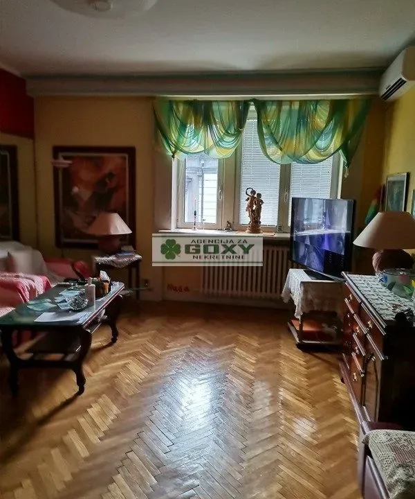 Prodaja, trosoban stan, 105m², Vračar Sve Podlokacije, Beograd