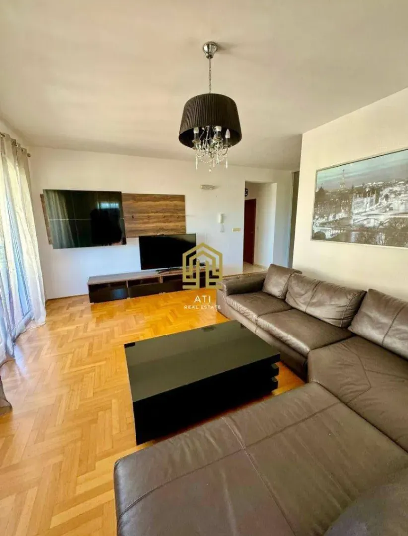 Prodaja, dvosoban stan, 86m², Centar, Bar