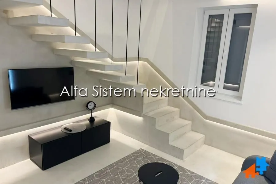 Rent, two bedroom apartment, 55m², Crveni Krst, Beograd