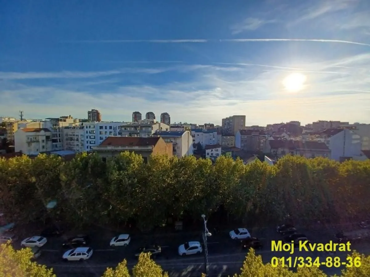 Sale, apartment, 220m², Đeram Pijaca, Beograd
