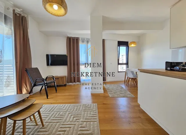 Rent, one bedroom apartment, 50m², Centar, Bar