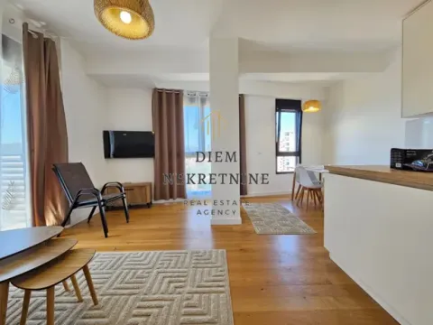 Rent, one bedroom apartment, 50m², Centar, Bar - image 3