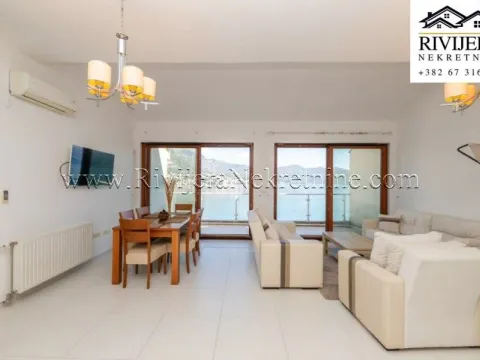 Prodaja, trosoban stan, 118m², Njivice, Herceg Novi - image 1