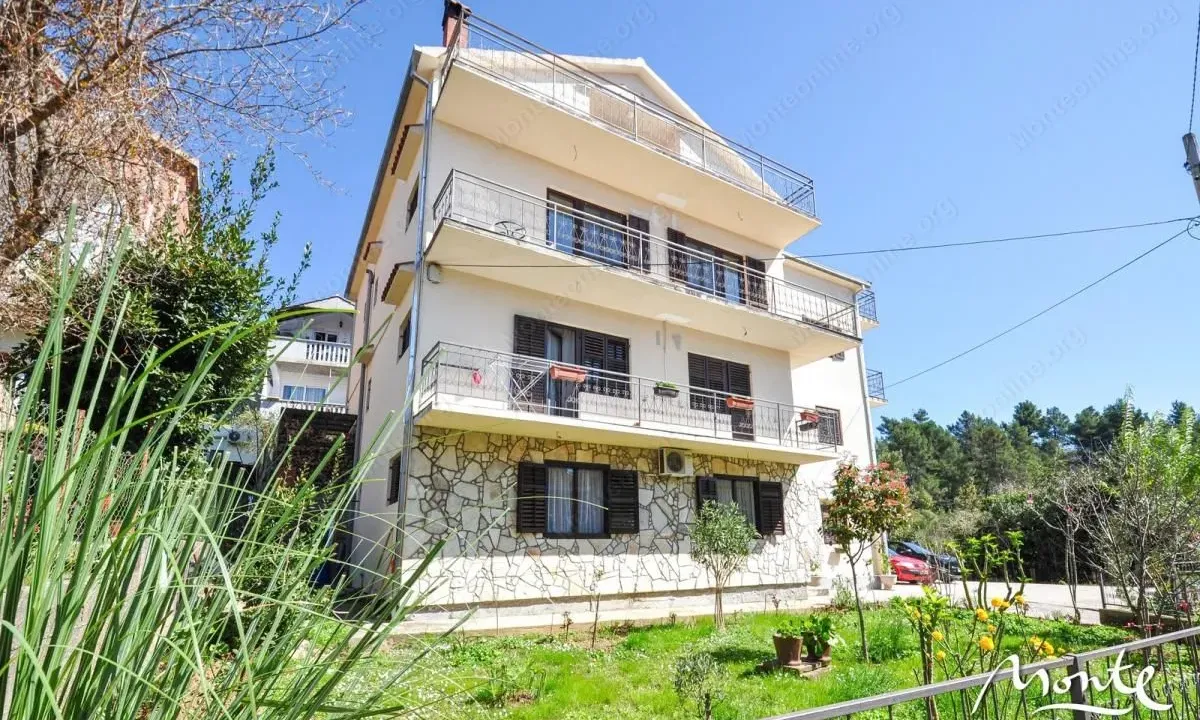 Sale, house, 525m², Tivat, Crna Gora