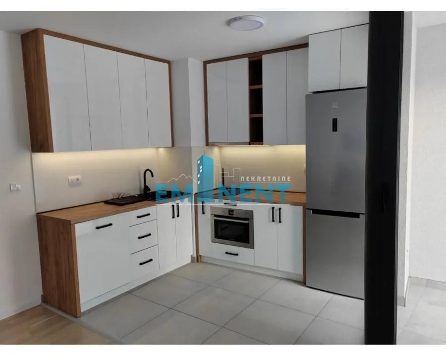 Rent, two bedroom apartment, 49m², Crveni Krst, Beograd