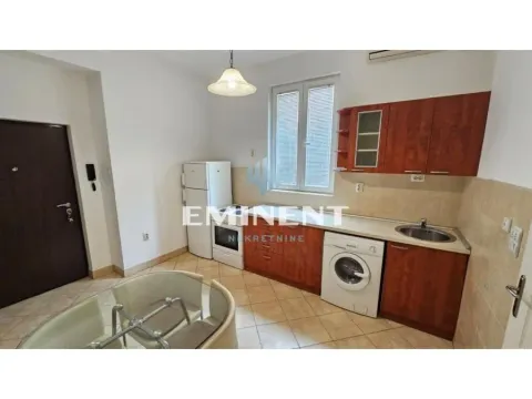Rent, two bedroom apartment, 43m², Vračar Hram, Vračar Sve Podlokacije - image 5