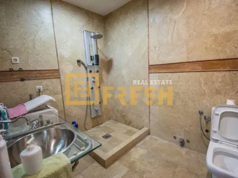 Sale, house, 550m², Zabjelo, Podgorica - image 23