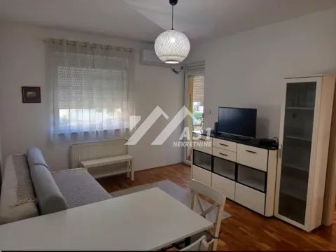 Izdavanje, jednosoban stan, 34m², Bulevar Evrope, Novi Sad Sve Podlokacije - image 5