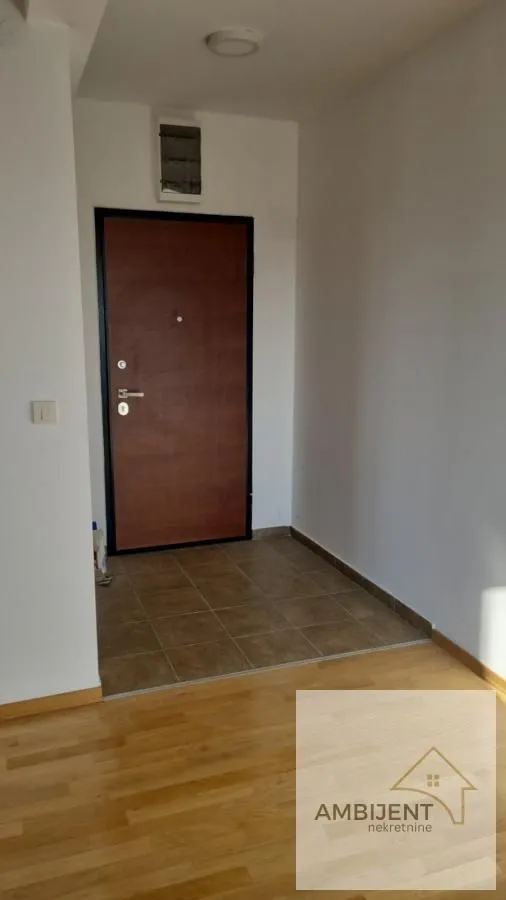 Prodaja, četvorosoban stan, 97m², Zvezdara Sve Podlokacije, Beograd