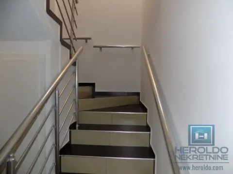 Sale, four bedroom apartment, 150m², Jagodnjak, Paraćin - image 19