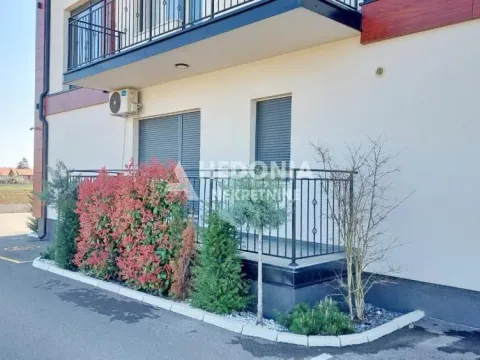 Rent, one bedroom apartment, 38m², Ledine, Beograd - image 9