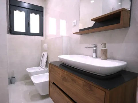 Izdavanje, stan, 95m², Pod Goricom, Podgorica - image 8