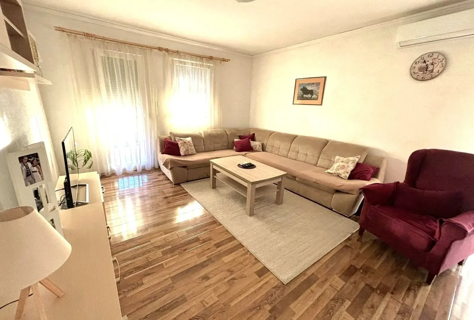 Rent, house, 100m², Pričelje, Podgorica