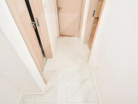 Sale, one bedroom apartment, 40m², Ljubović, Podgorica - image 5