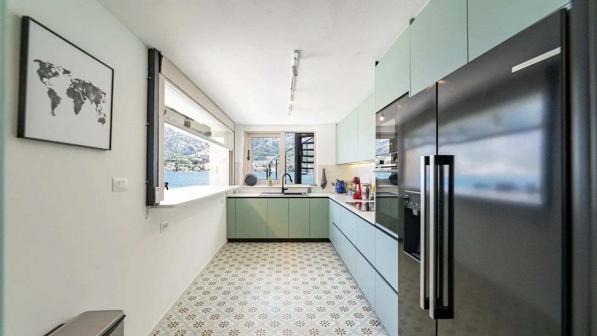Prodaja, kuća, 183m², Muo, Kotor
