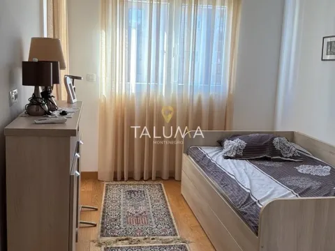 Izdavanje, dvosoban stan, 72m², City Kvart, Podgorica - image 10