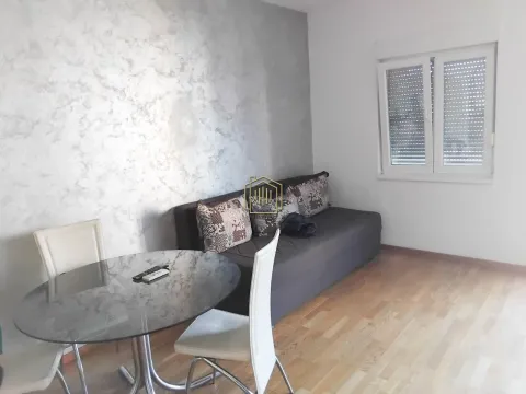 Rent, one bedroom apartment, 50m², City Kvart, Podgorica - image 1