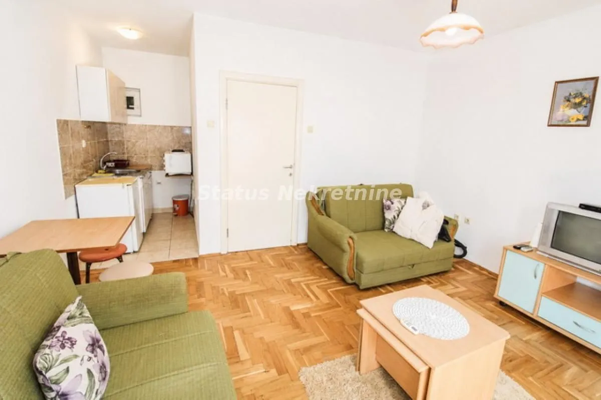 Prodaja, garsonjera, 24m², Bulevar Evrope, Novi Sad Sve Podlokacije
