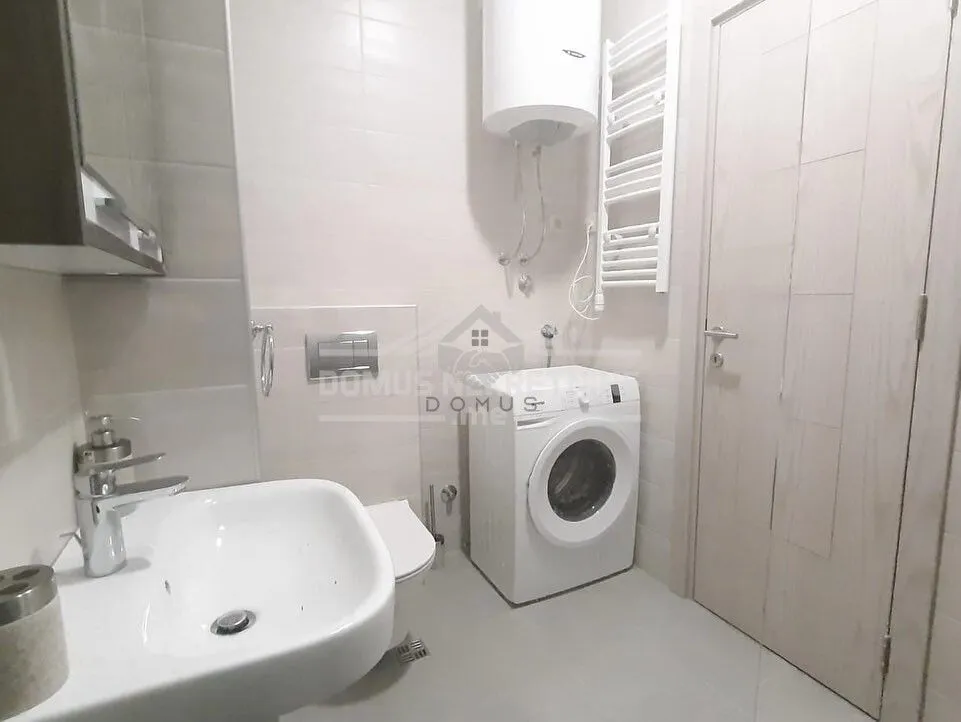 Prodaja, jednosoban stan, 45m², Blok 9, Podgorica