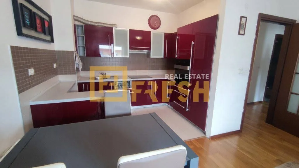 Rent, two bedroom apartment, 72m², City Kvart, Podgorica