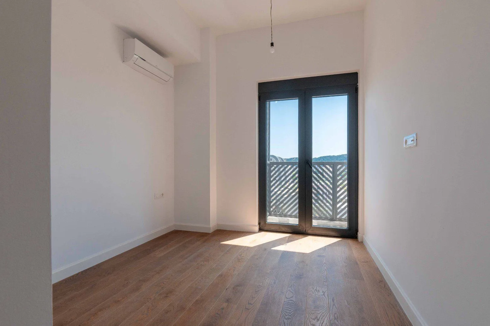 Sale, three bedroom apartment, 120m², Centar, Bar