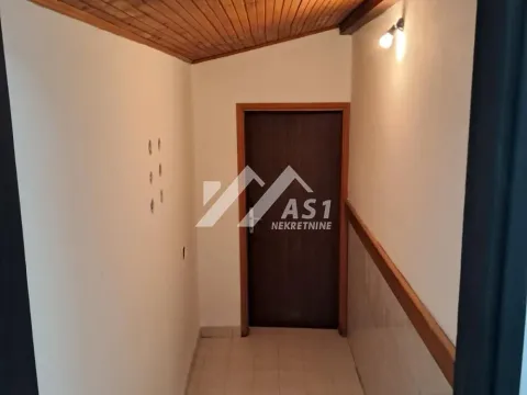 Izdavanje, poslovni prostor, 20m², Veternik, Novi Sad Sve Podlokacije - image 5