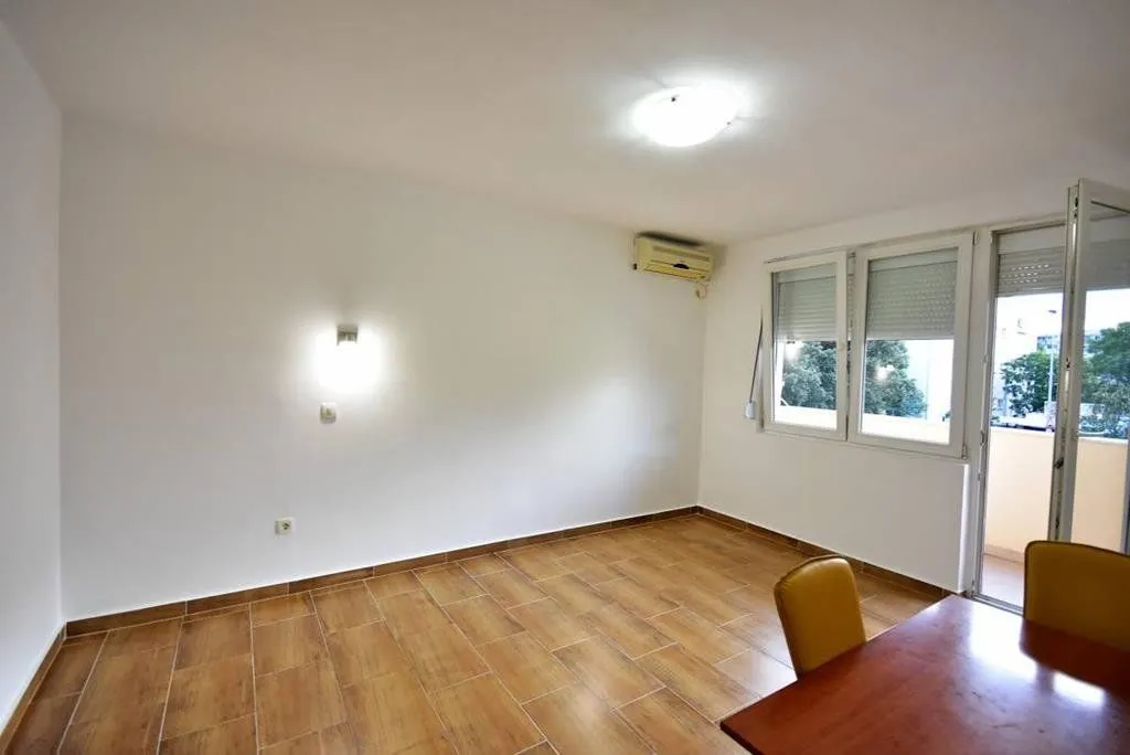 Rent, office space, 60m², Preko Morače, Podgorica
