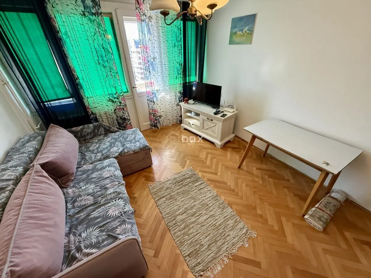 Izdavanje, trosoban stan, 75m², Crveni Pevac, Niš