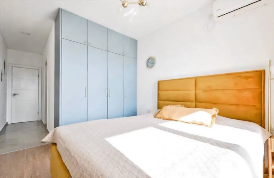 Rent, one bedroom apartment, 85m², Pod Kuk, Tivat