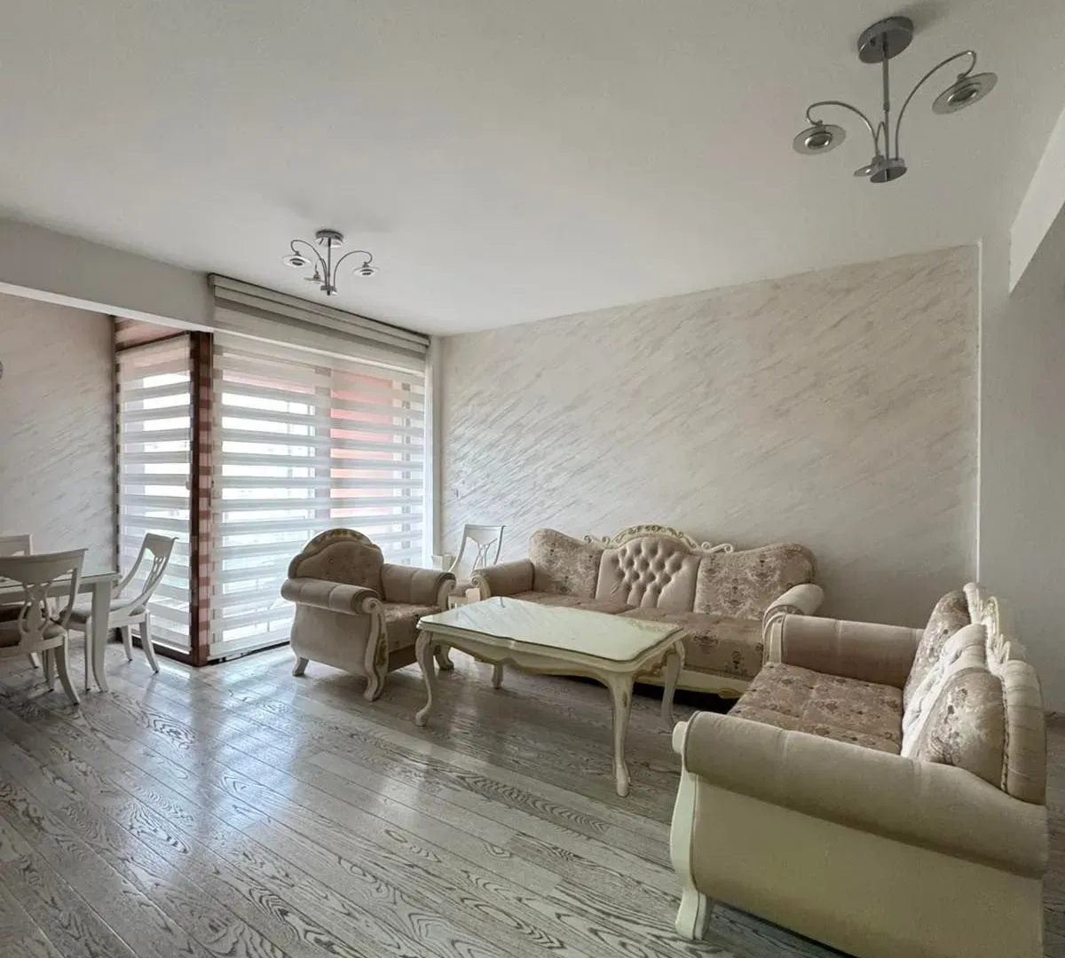 Izdavanje, trosoban stan, 95m², Podgorica, Crna Gora