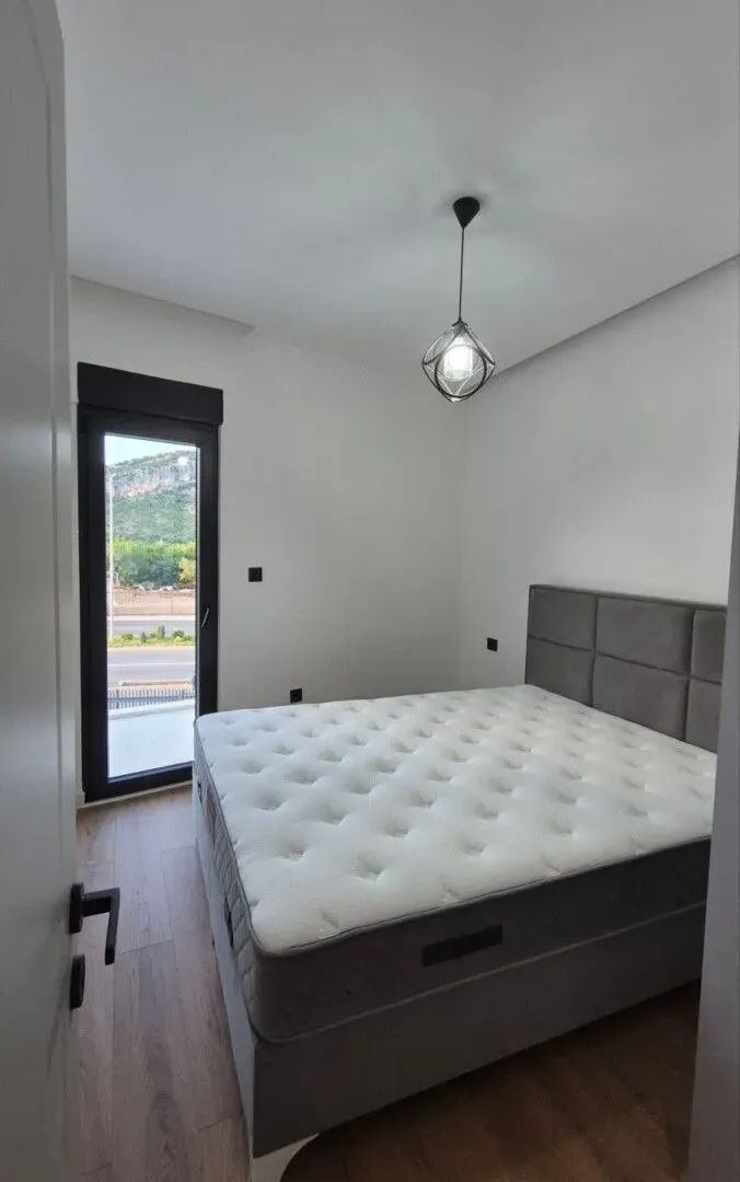 Izdavanje, jednosoban stan, 40m², Gornja Gorica, Podgorica